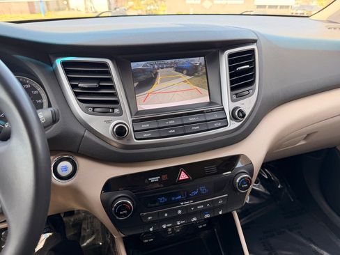 Used 2018 Hyundai Tucson Sport image 19