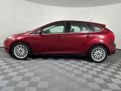 Used 2013 Ford Focus Titanium FWD image 7