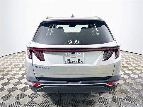 Used 2022 Hyundai Tucson SEL w/ Convenience Package image 4
