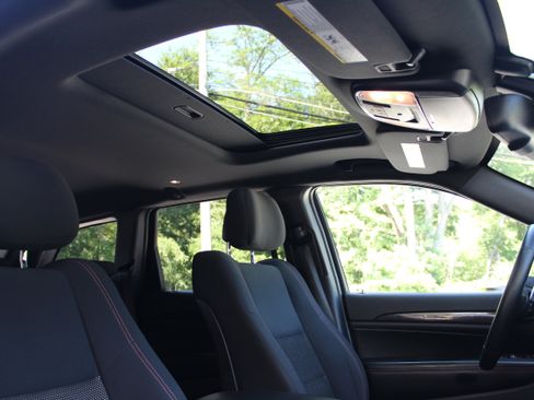 Used 2016 Jeep Grand Cherokee Laredo 75th Anniversary image 22