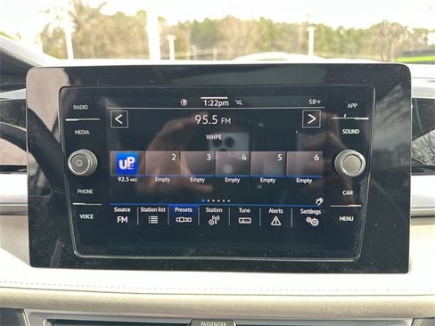 New 2026 Volkswagen Taos SE image 23