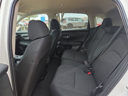 New 2026 Honda HR-V LX image 8