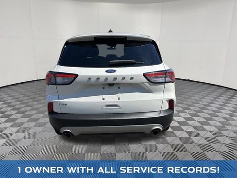 Used 2022 Ford Escape SE FWD image 4