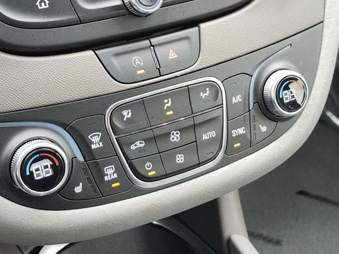 Used 2025 Chevrolet Malibu LT FWD image 27