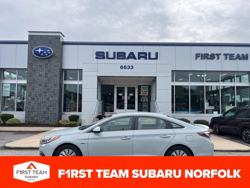 Used 2016 Hyundai Sonata SE FWD image 1