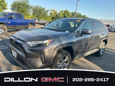 Used 2025 Toyota RAV4 XLE AWD/4WD image 16