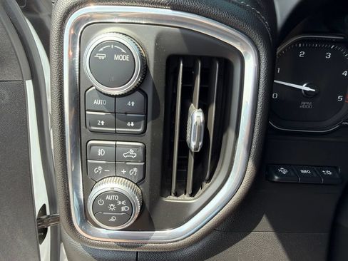 Used 2020 GMC Sierra 2500 Denali w/ Denali Ultimate Package AWD/4WD image 15