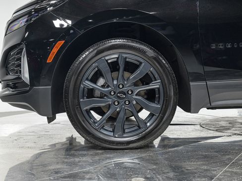 Used 2024 Chevrolet Equinox RS w/ LPO, Floor Liner Package image 3