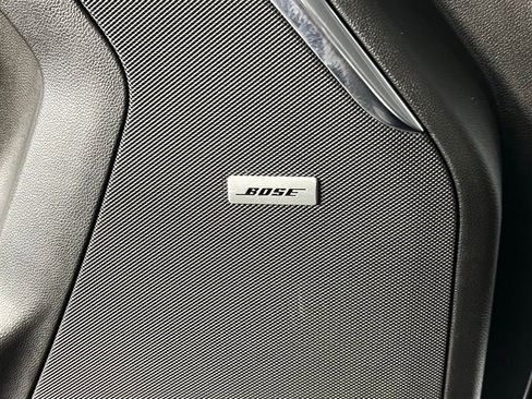 Used 2025 GMC Yukon Denali image 16