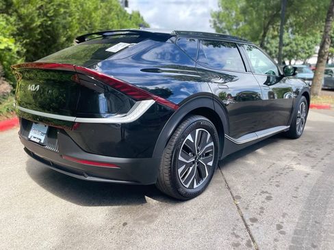 Certified 2024 Kia EV6 Light RWD image 4