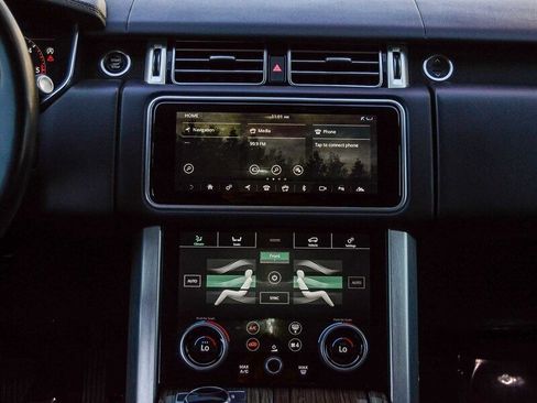 Used 2019 Land Rover Range Rover HSE image 16