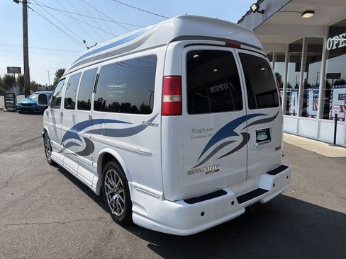 Used 2014 GMC Savana 1500 AWD image 5