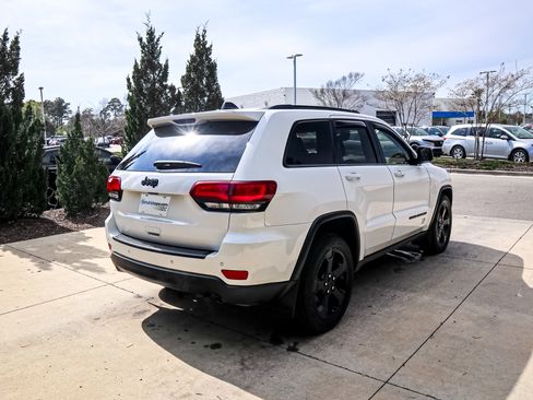 Used 2021 Jeep Grand Cherokee Freedom Edition image 10