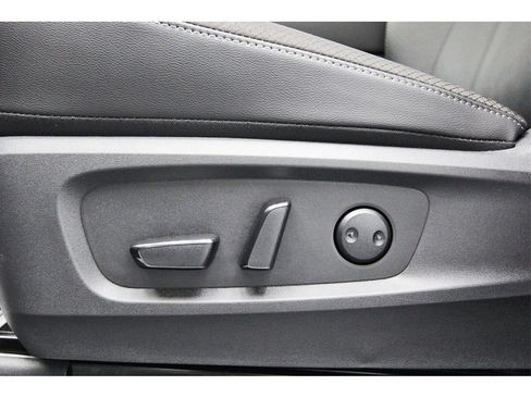 New 2025 Nissan Pathfinder SL image 22