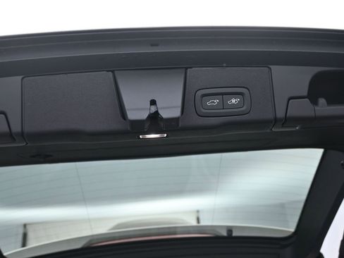 New 2026 Volvo XC60 B5 Plus w/ Protection Package Premier AWD/4WD image 31