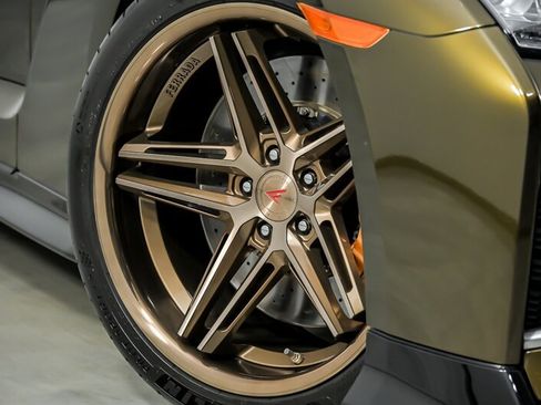 Used 2020 Nissan GT-R Premium AWD/4WD image 4