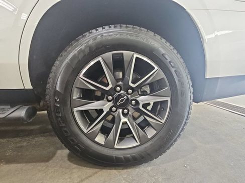 Certified 2024 Chevrolet Tahoe Z71 w/ Z71 Off-Road Package AWD/4WD image 40