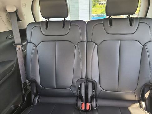 Used 2021 Jeep Grand Cherokee L Limited AWD/4WD image 20