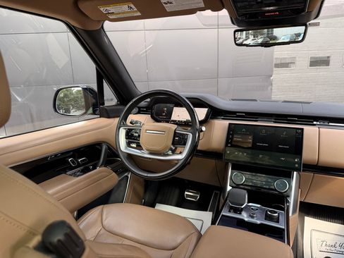 Used 2023 Land Rover Range Rover Long Wheelbase SE AWD/4WD image 28