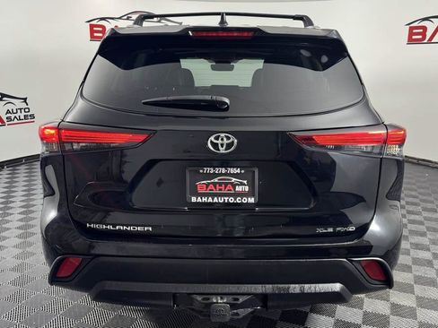 Used 2023 Toyota Highlander XLE AWD/4WD image 6