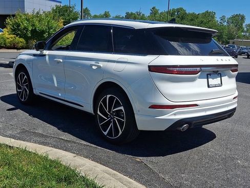 Used 2024 Lincoln Corsair Grand Touring w/ Equipment Group 302A AWD/4WD image 4