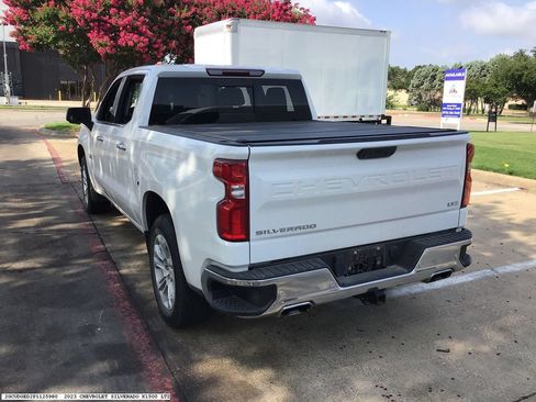 Used 2023 Chevrolet Silverado 1500 LTZ AWD/4WD image 4