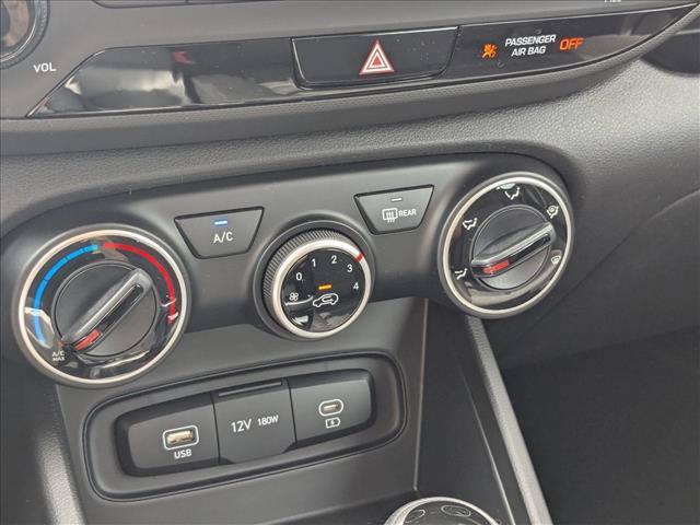 Used 2026 Hyundai Venue SE FWD image 15