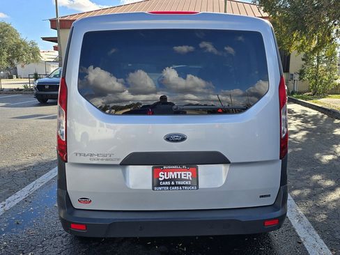 Used 2017 Ford Transit Connect XL image 4