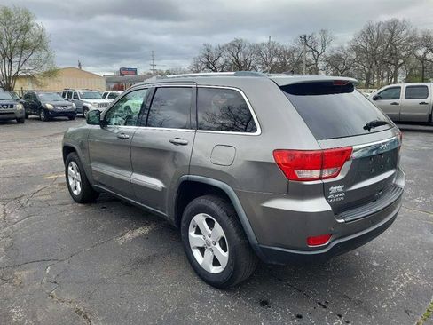 Used 2012 Jeep Grand Cherokee Laredo AWD/4WD image 2