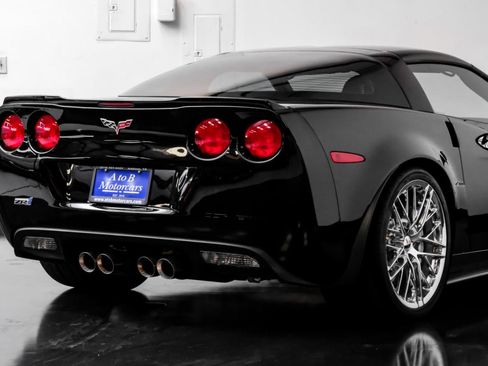 Used 2013 Chevrolet Corvette ZR1 w/ 3ZR Preferred Equipment Group RWD image 10