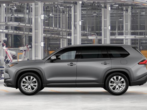 New 2026 Toyota Grand Highlander FWD image 4