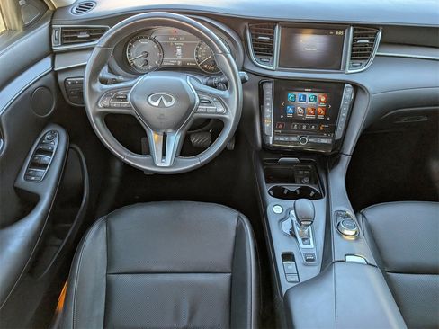 Used 2022 INFINITI QX50 Luxe image 10