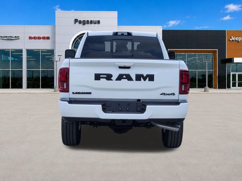 New 2026 RAM 2500 Laramie AWD/4WD image 8
