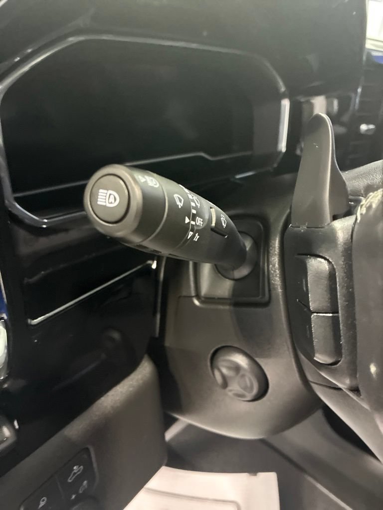 Used 2023 Chevrolet Silverado 1500 High Country w/ Technology Package AWD/4WD image 29