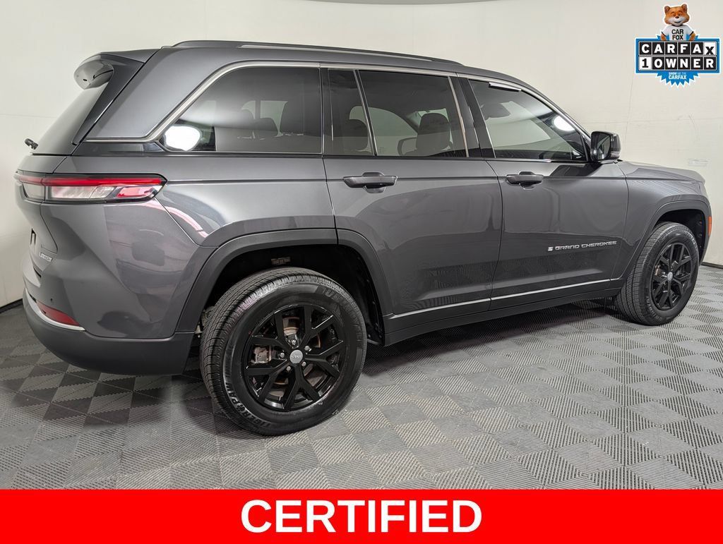 Used 2022 Jeep Grand Cherokee Limited RWD image 2