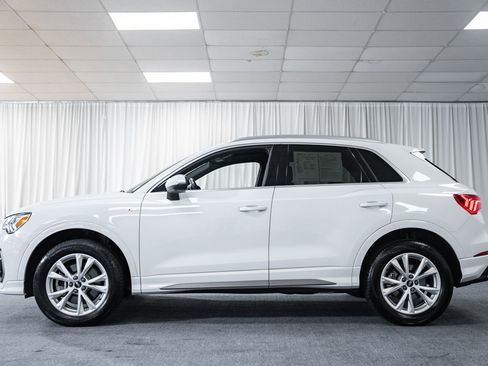 Used 2023 Audi Q3 2.0T Premium Plus w/ Premium Plus Package AWD/4WD image 4