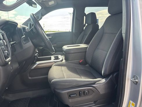 Used 2021 Chevrolet Silverado 1500 RST w/ Convenience Package II AWD/4WD image 8