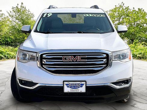 Used 2019 GMC Acadia SLT AWD/4WD image 2