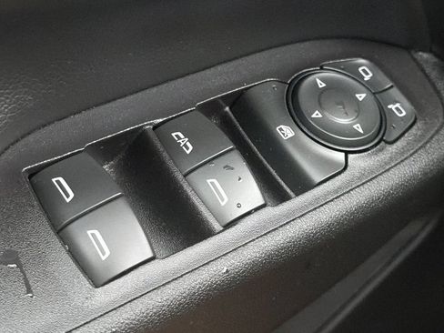 Used 2020 Chevrolet Equinox LT FWD image 26