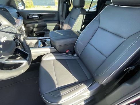 New 2026 Chevrolet Tahoe Premier image 13