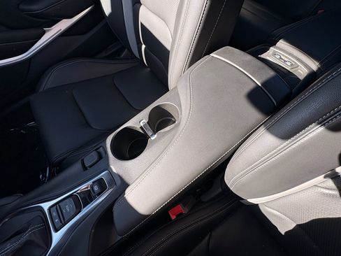 Used 2022 Chevrolet Camaro SS RWD image 24
