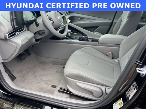 Certified 2025 Hyundai Elantra Blue image 9