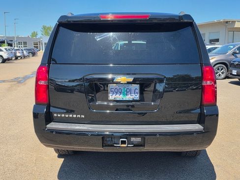 Used 2015 Chevrolet Suburban LS RWD image 7
