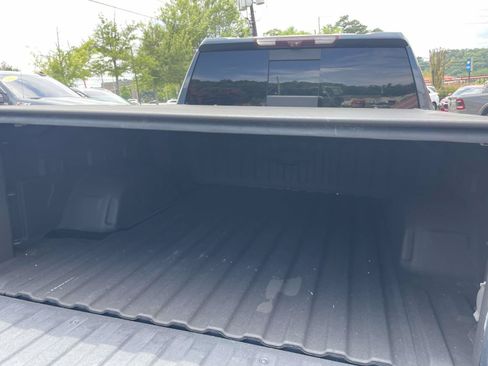 Used 2021 Chevrolet Silverado 1500 LTZ w/ LTZ Premium Package AWD/4WD image 29