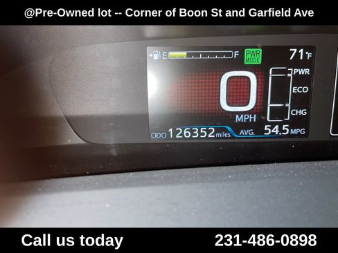 Used 2016 Toyota Prius Four FWD image 19