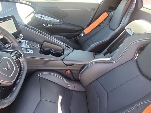 Used 2025 Chevrolet Corvette Stingray Convertible w/ Battery Protection Package RWD image 20