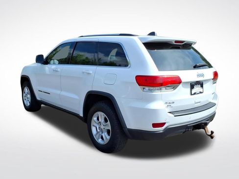 Used 2017 Jeep Grand Cherokee Laredo w/ Quick Order Package 23E AWD/4WD image 4