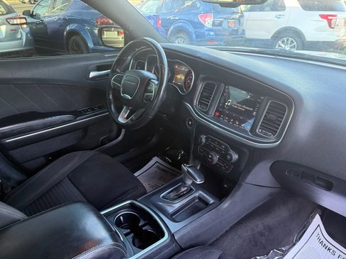 Used 2018 Dodge Charger GT AWD/4WD image 16