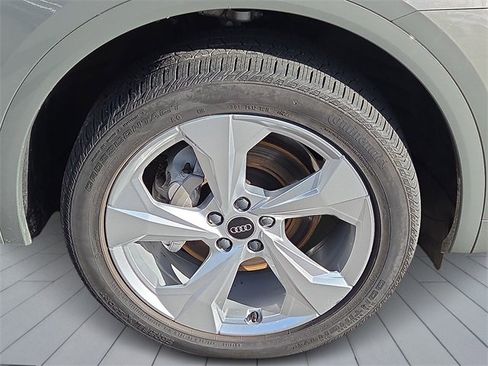 Certified 2023 Audi Q5 2.0T Premium Plus w/ Premium Plus Package image 8