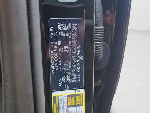 Used 2025 Kia Soul LX FWD image 25
